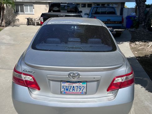 Used 2007 Toyota Camry XLE FWD image 11