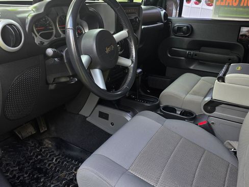 Used 2008 Jeep Wrangler Sahara w/ PWR Convenience Group image 9