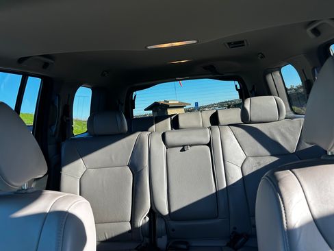 Used 2010 Honda Pilot EX-L image 13