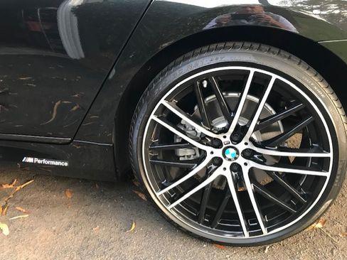 Used 2017 BMW 750i xDrive image 2