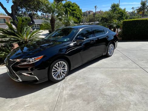 Used 2016 Lexus ES 350 350 Sedan 4D w/ Luxury Package w/Wood Trim image 1