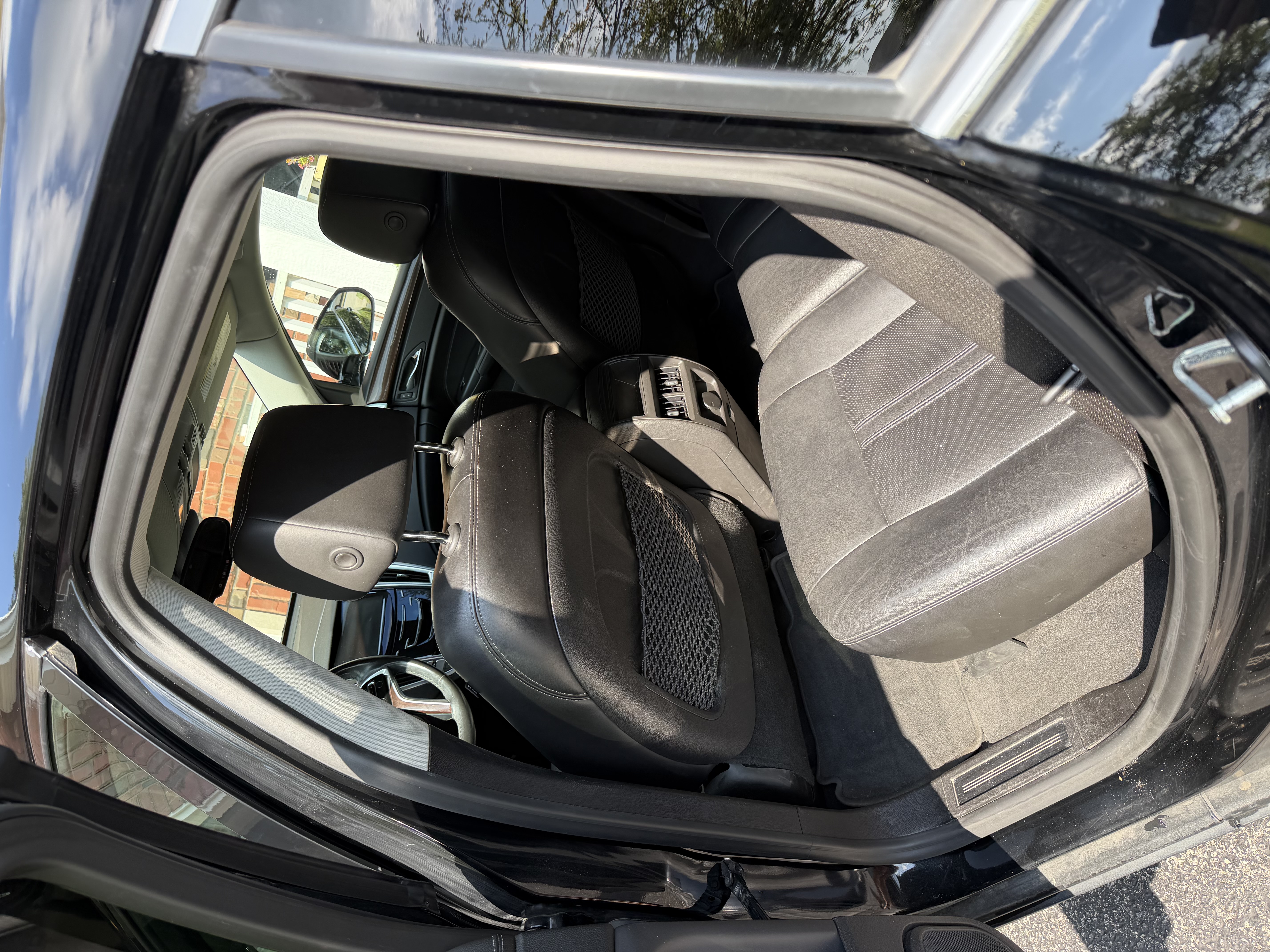 Used 2015 Cadillac SRX Performance w/ Driver Awareness Package AWD/4WD image 9