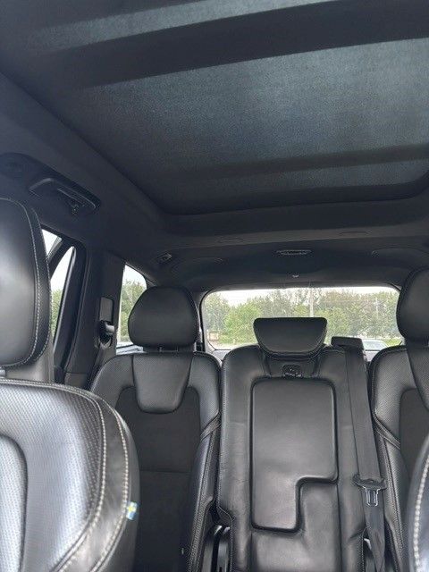 Used 2016 Volvo XC90 T6 R-Design w/ Vision Package AWD/4WD image 6
