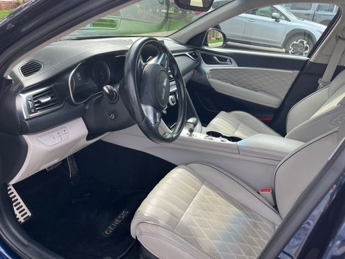 Used 2019 Genesis G70 3.3T Advanced w/ Prestige Package image 10