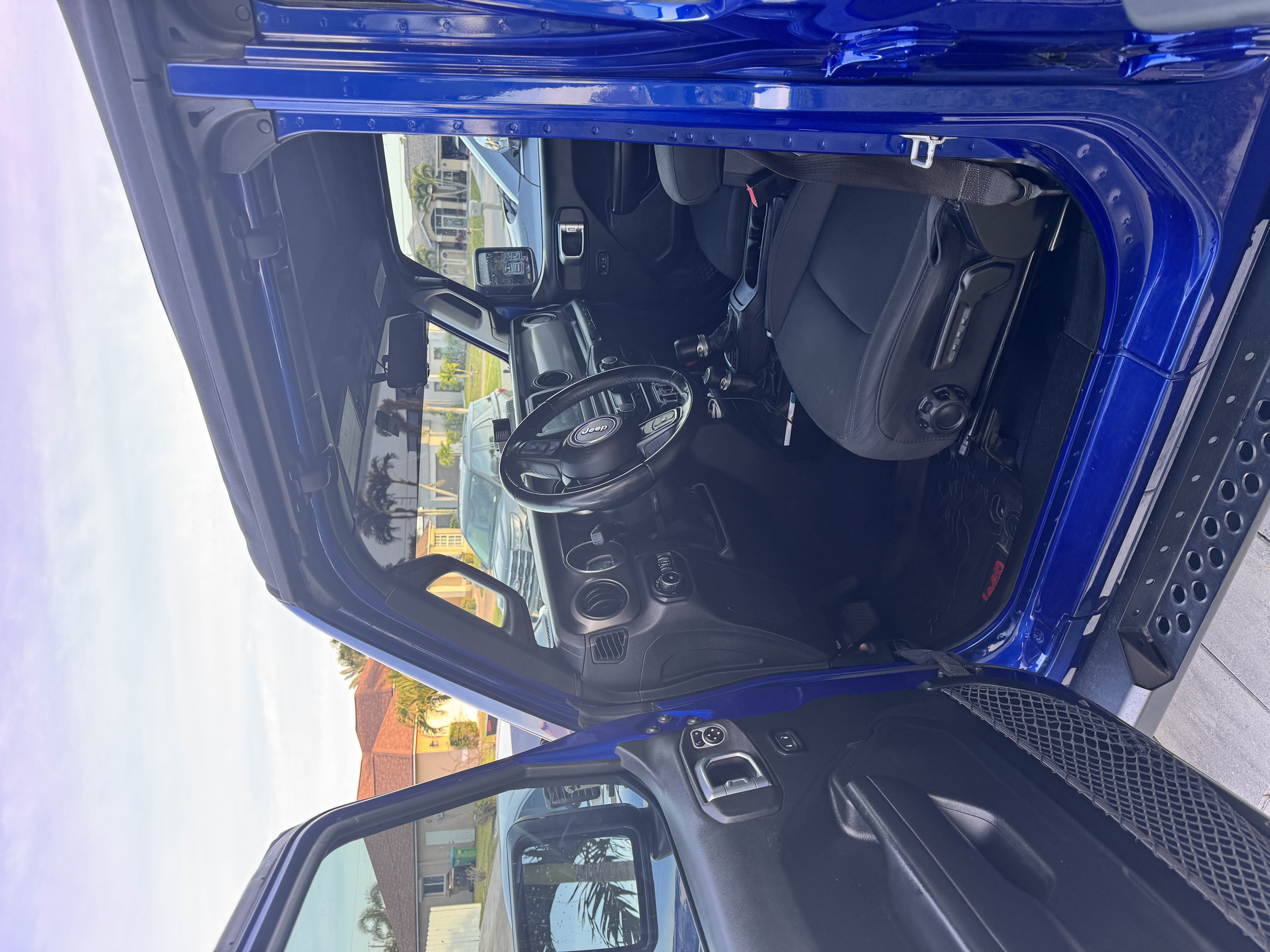 Used 2018 Jeep Wrangler Unlimited Sport S AWD/4WD image 11