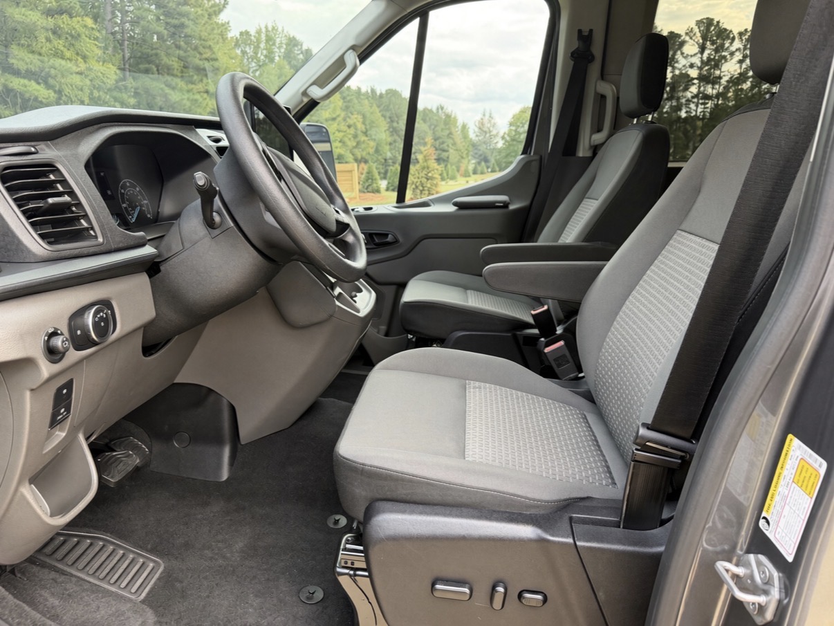 Used 2025 Ford Transit 350 XLT RWD image 14