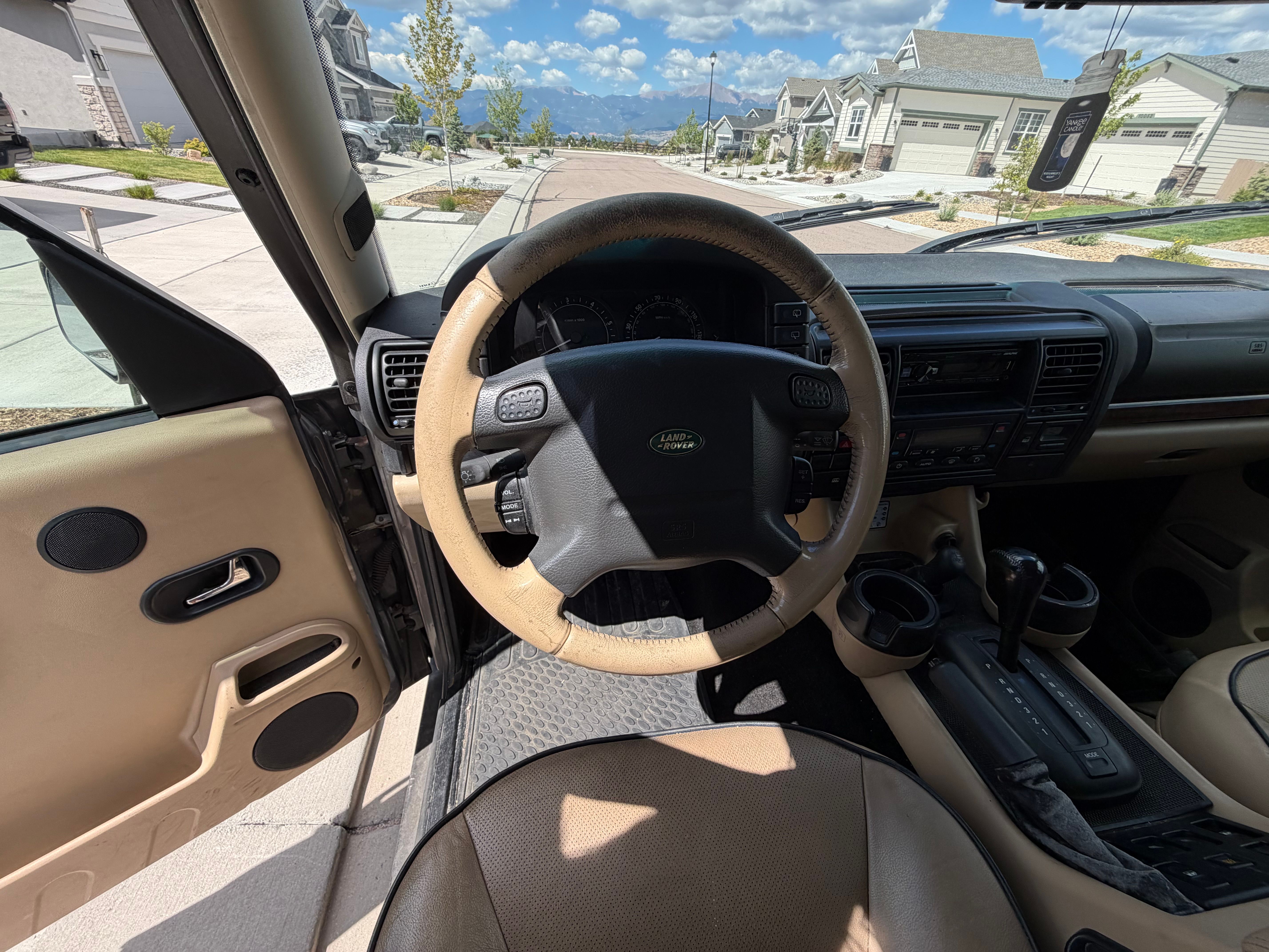Used 2004 Land Rover Discovery SE AWD/4WD image 16