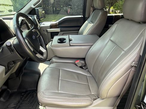 Used 2018 Ford F150 Lariat RWD image 18