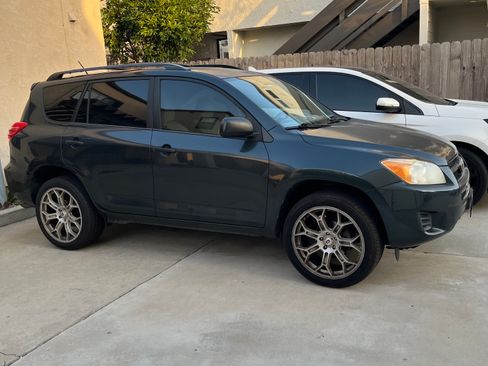 Used 2010 Toyota RAV4 2WD image 1