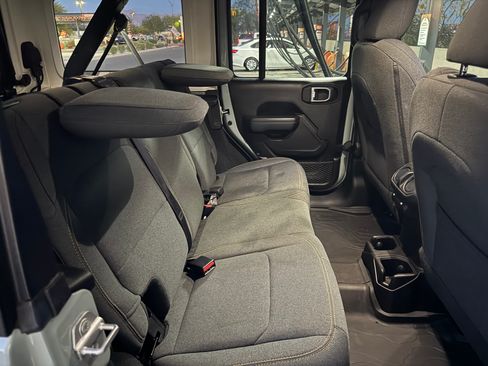 Used 2024 Jeep Wrangler Unlimited Sport image 14