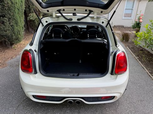 Used 2017 MINI Cooper S image 16