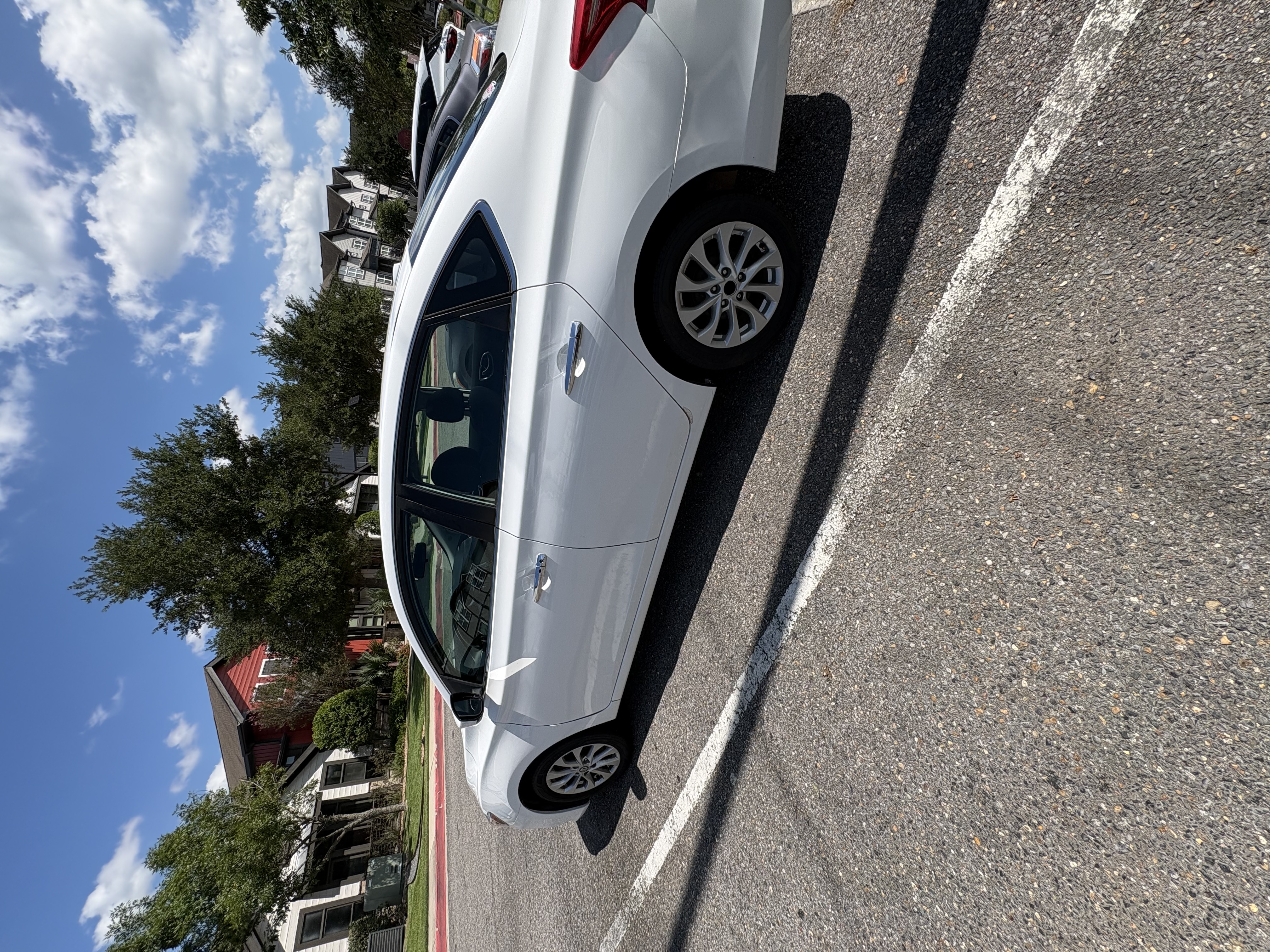 Used 2017 Nissan Sentra SV w/ Style Package FWD image 9