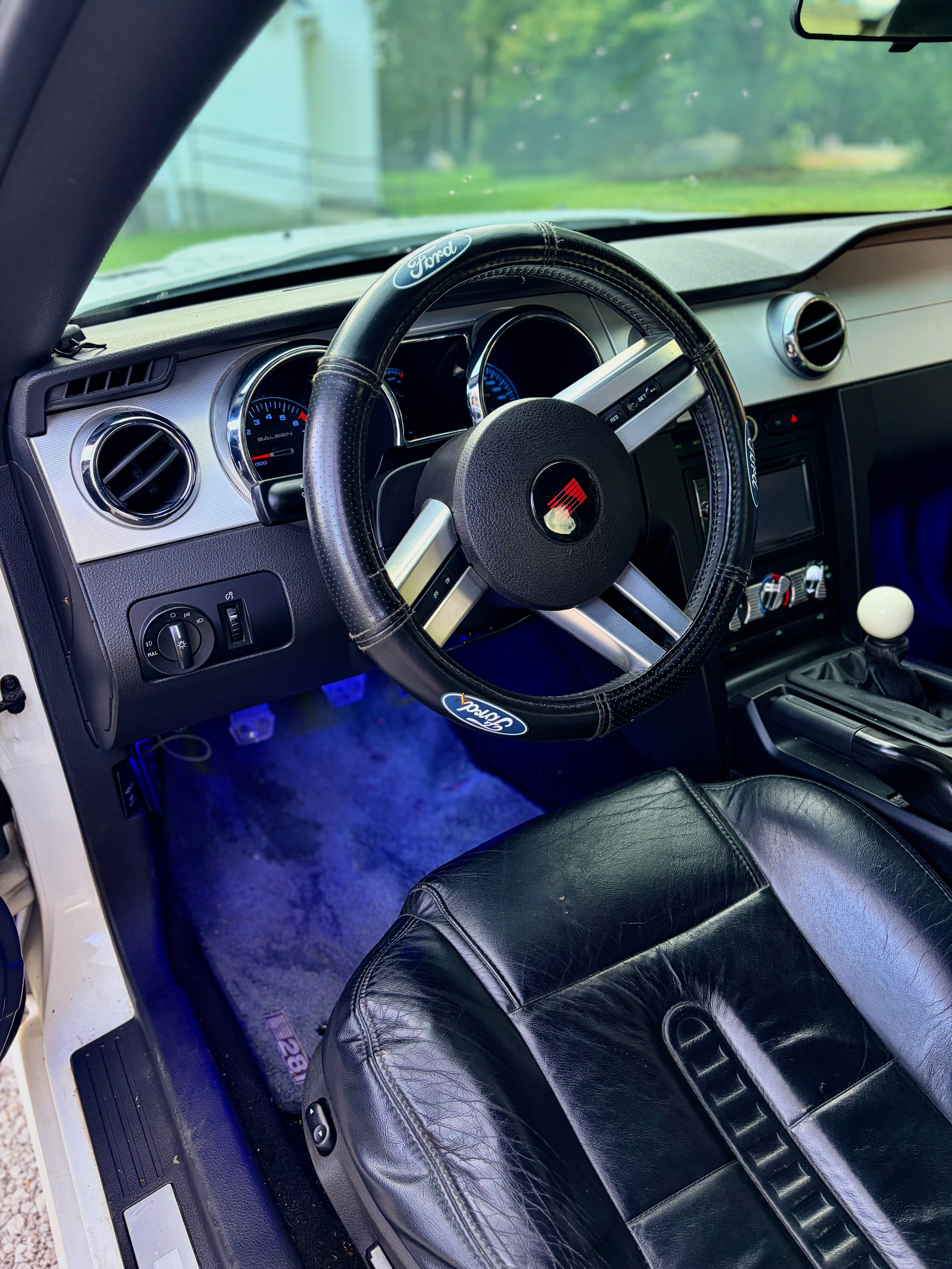 Used 2005 Ford Mustang GT Premium RWD image 6