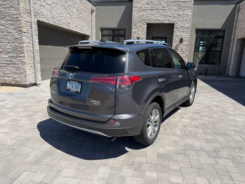 Used 2018 Toyota RAV4 Limited w/ Advanced Technology Package AWD/4WD image 4