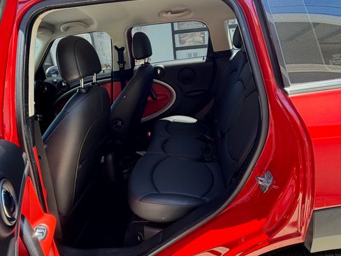 Used 2014 MINI Cooper Countryman FWD image 9