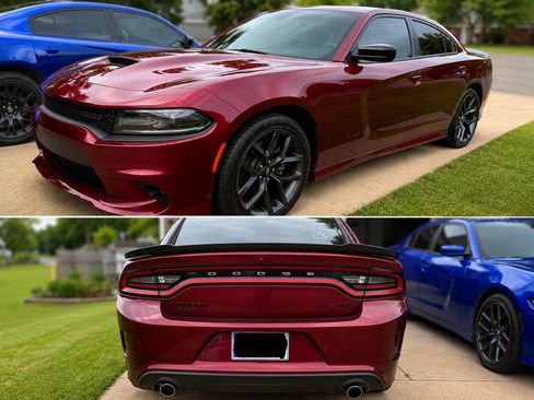Used 2020 Dodge Charger GT w/ Blacktop Package RWD image 2
