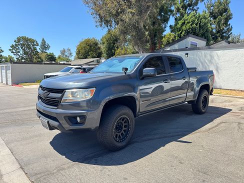 Used 2015 Chevrolet Colorado LT w/ LT Convenience Package RWD image 4