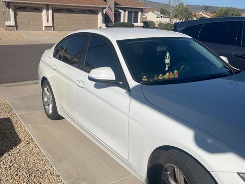 Used 2015 BMW 320i Sedan image 9