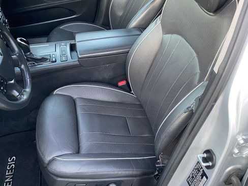 Used 2015 Hyundai Genesis 5.0 image 16