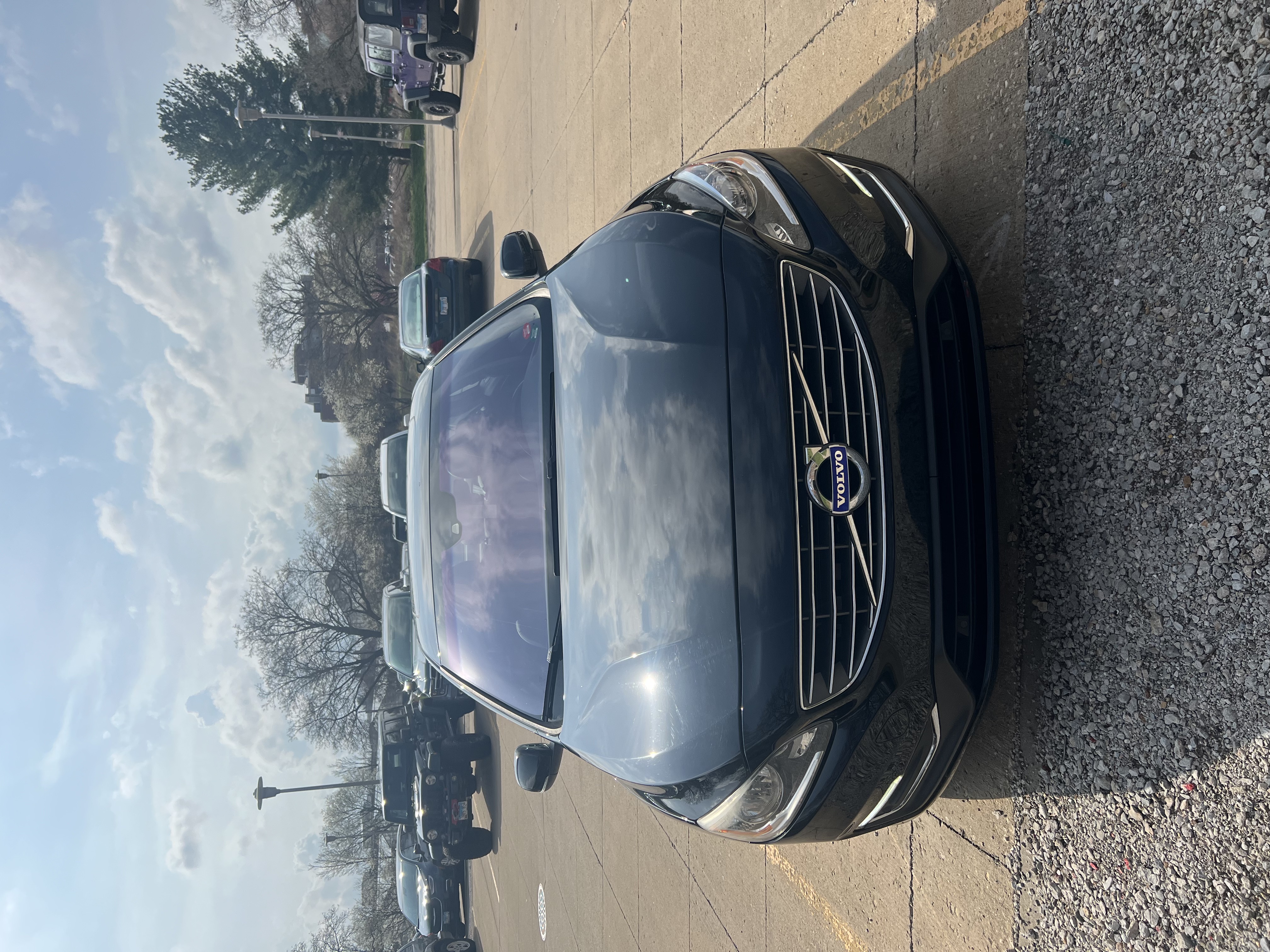 Used 2017 Volvo S60 T5 Inscription FWD image 1