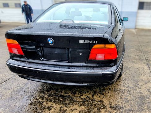 Used 1998 BMW 528i Sedan image 3