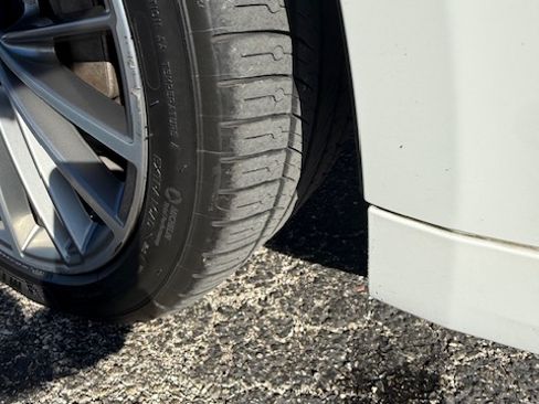 Used 2019 BMW 530i w/ Convenience Package image 24