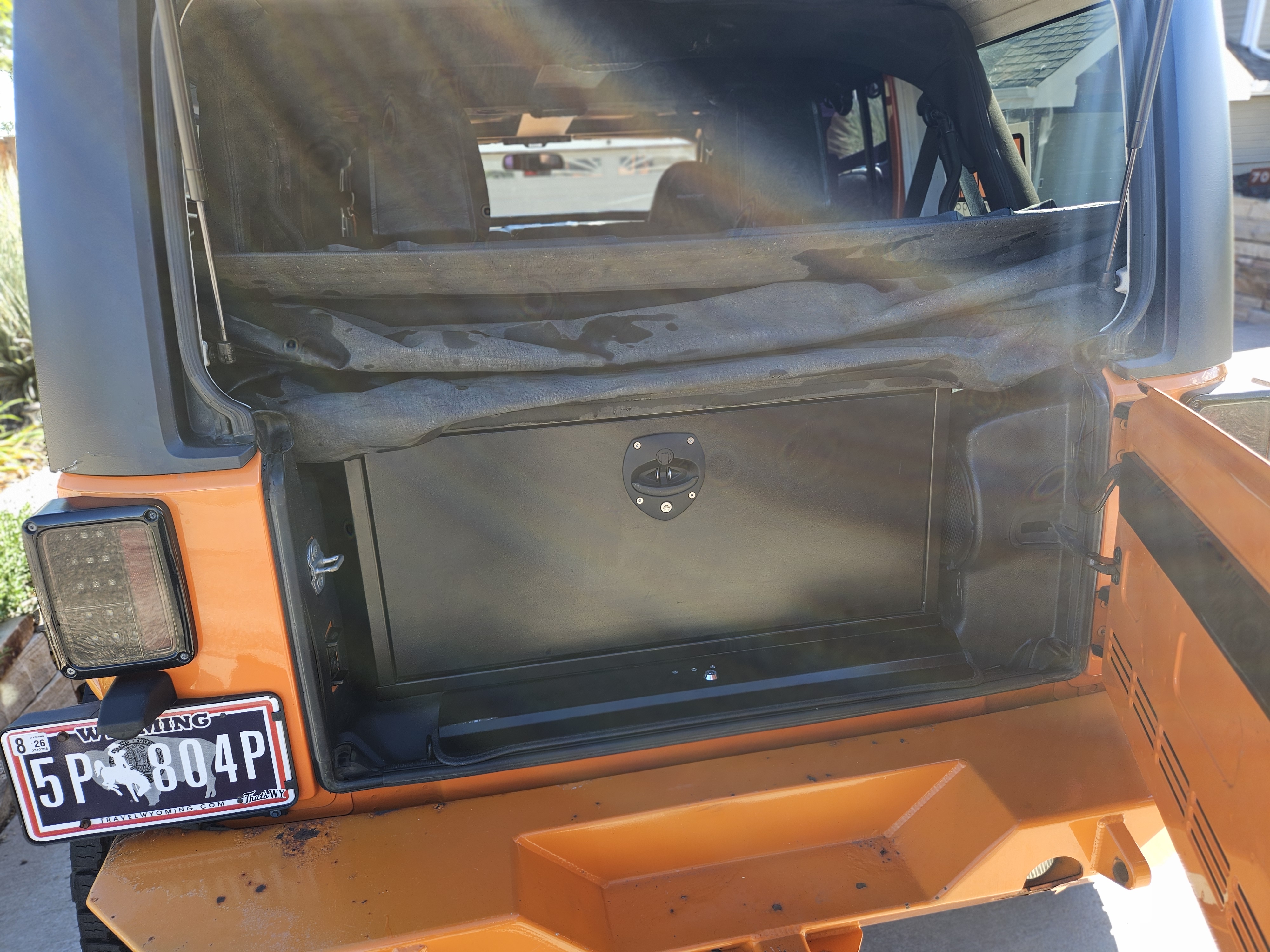 Used 2012 Jeep Wrangler Unlimited Rubicon w/ Dual Top Group AWD/4WD image 26