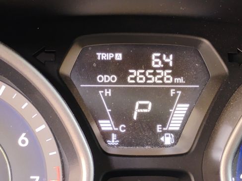 Used 2013 Hyundai Elantra GLS image 11