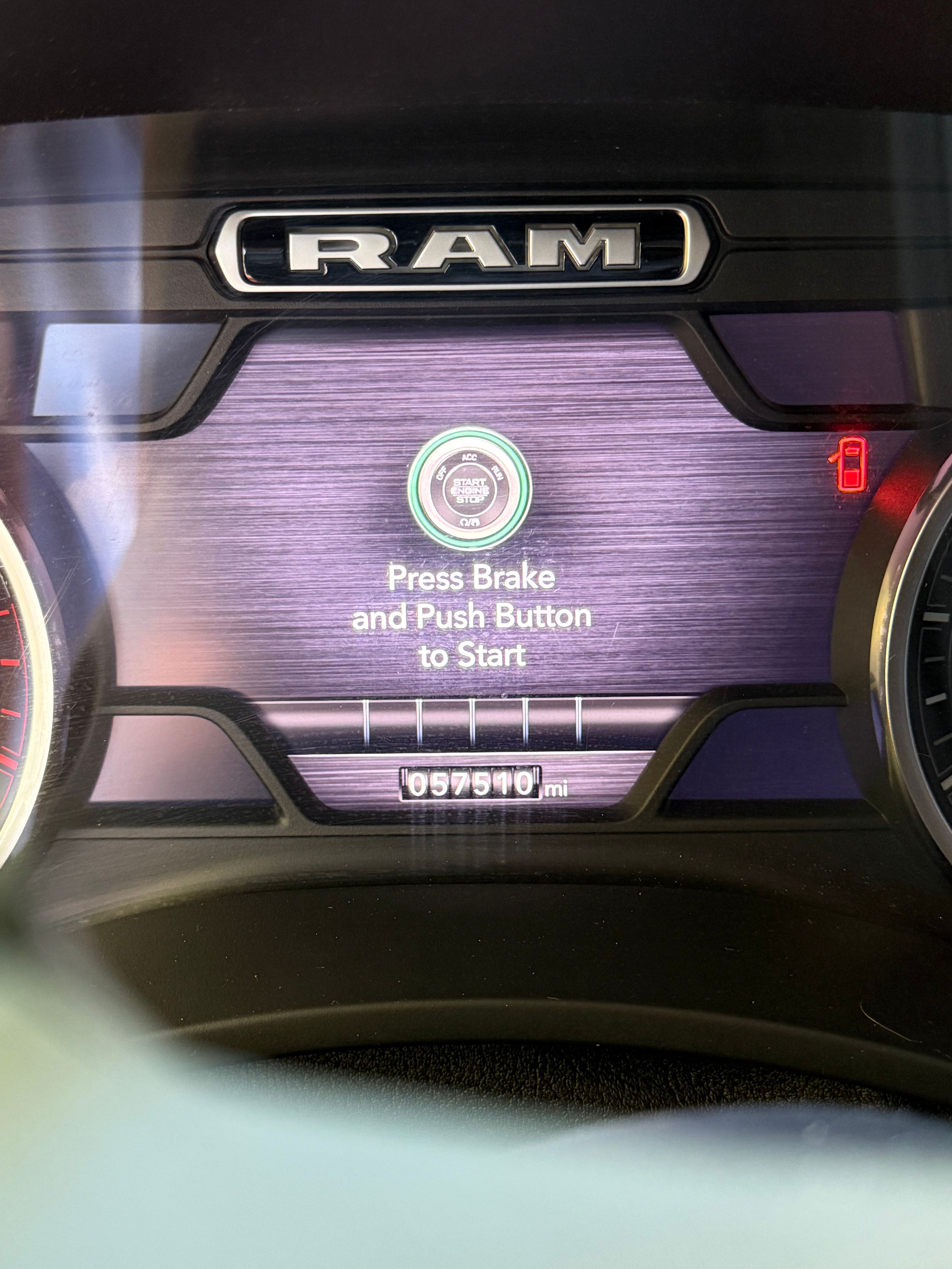 Used 2019 RAM 3500 Laramie AWD/4WD image 14