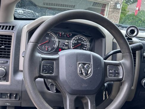 Used 2012 RAM 2500 ST w/ Chrome Appearance Group AWD/4WD image 8
