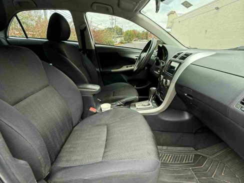 Used 2011 Toyota Corolla S image 13