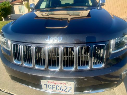 Used 2014 Jeep Grand Cherokee Limited w/ Trailer Tow Group IV RWD image 5