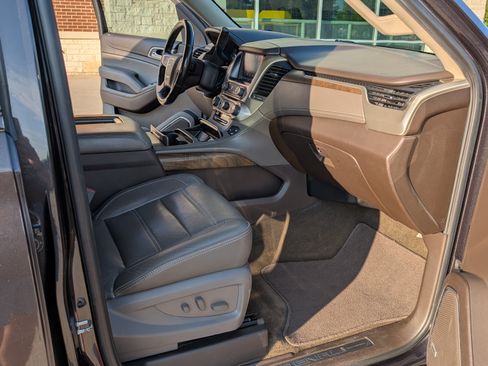 Used 2018 GMC Yukon Denali w/ Denali Ultimate Package image 17