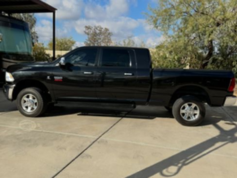 Used 2011 RAM 2500 Laramie w/ Protection Group image 2