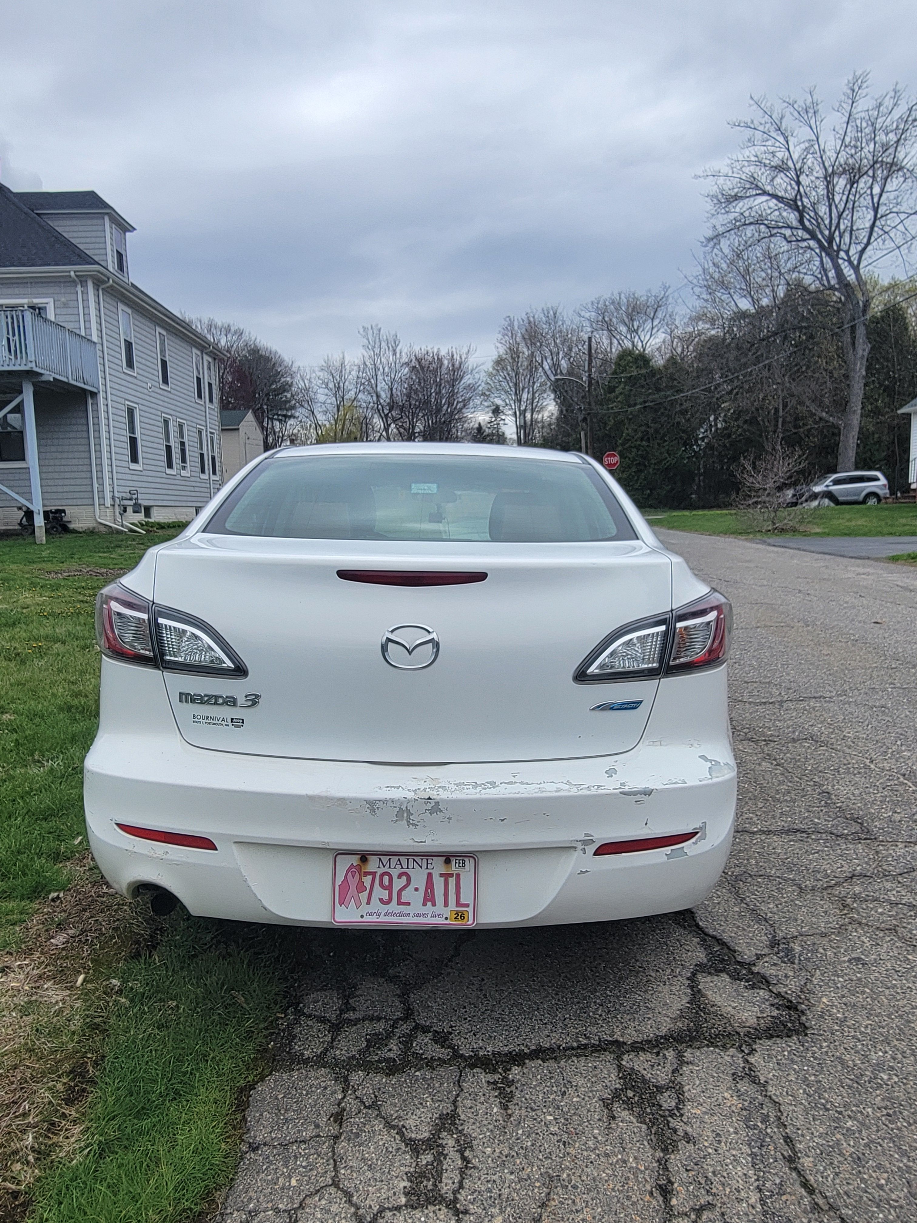 Used 2013 MAZDA MAZDA3 i Sport FWD image 10