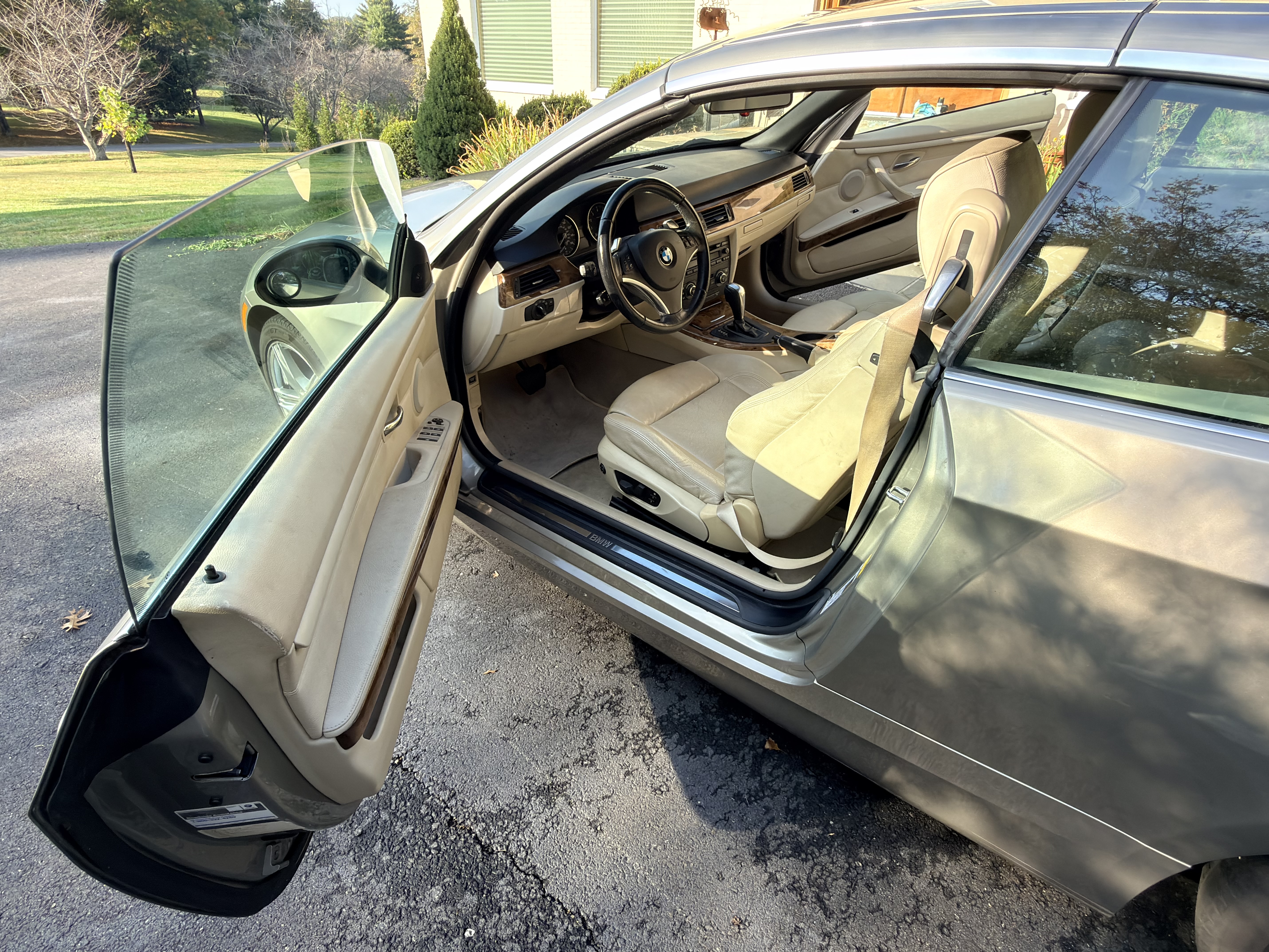 Used 2007 BMW 335i Convertible RWD image 11