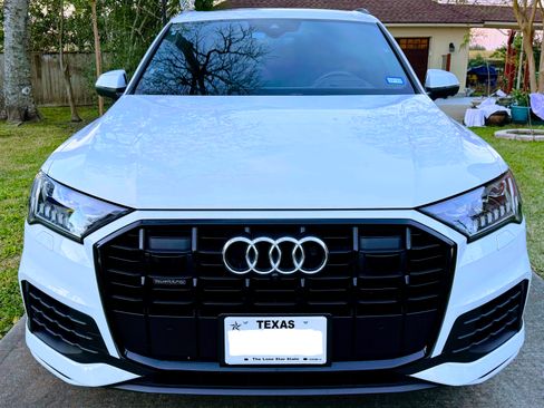 Used 2020 Audi Q7 3.0T Prestige image 11