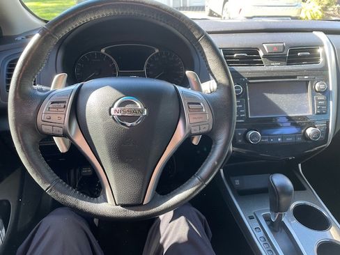 Used 2015 Nissan Altima 3.5 SL image 9