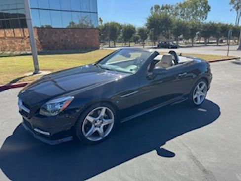 Used 2013 Mercedes-Benz SLK 250 image 9