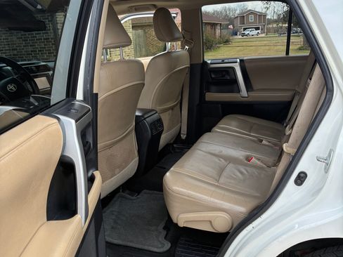 Used 2012 Toyota 4Runner Limited image 6