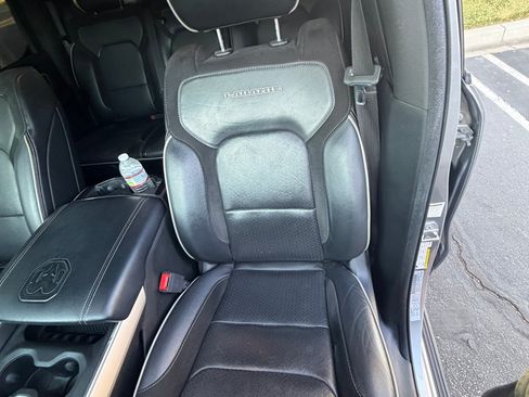 Used 2019 RAM 1500 Laramie RWD image 30
