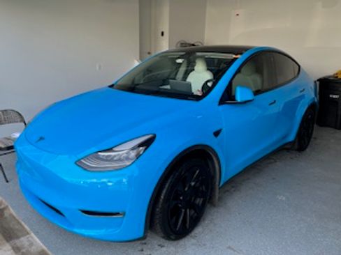 Used 2021 Tesla Model Y Long Range image 2