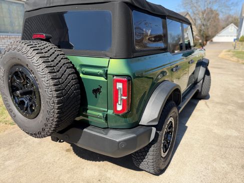 Used 2022 Ford Bronco Wildtrak image 6