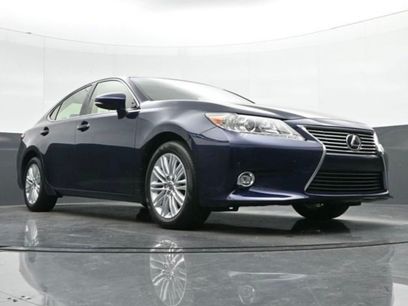 Used 2015 Lexus ES 350 w/ Luxury Package