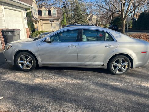 Used 2011 Chevrolet Malibu LT w/ Interface Package image 4