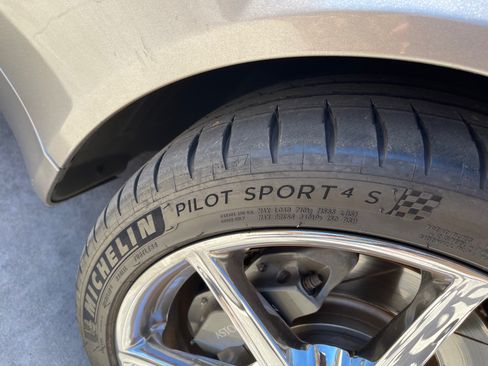 Used 2008 Aston Martin V8 Vantage Coupe 2D image 5