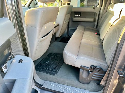 Used 2007 Ford F150 XLT image 10
