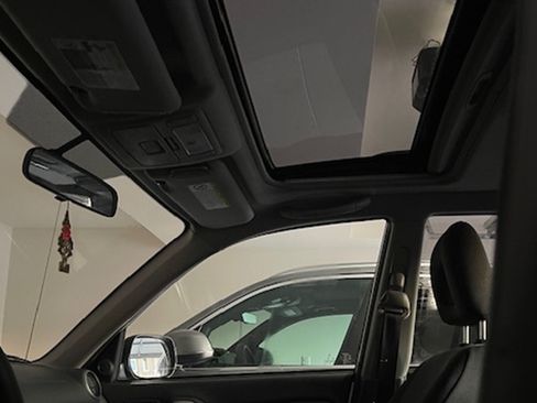 Used 2005 Toyota RAV4 2WD image 16