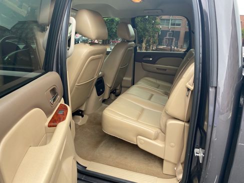 Used 2011 GMC Sierra 1500 SLT w/ Suspension Package, Off-Road image 13