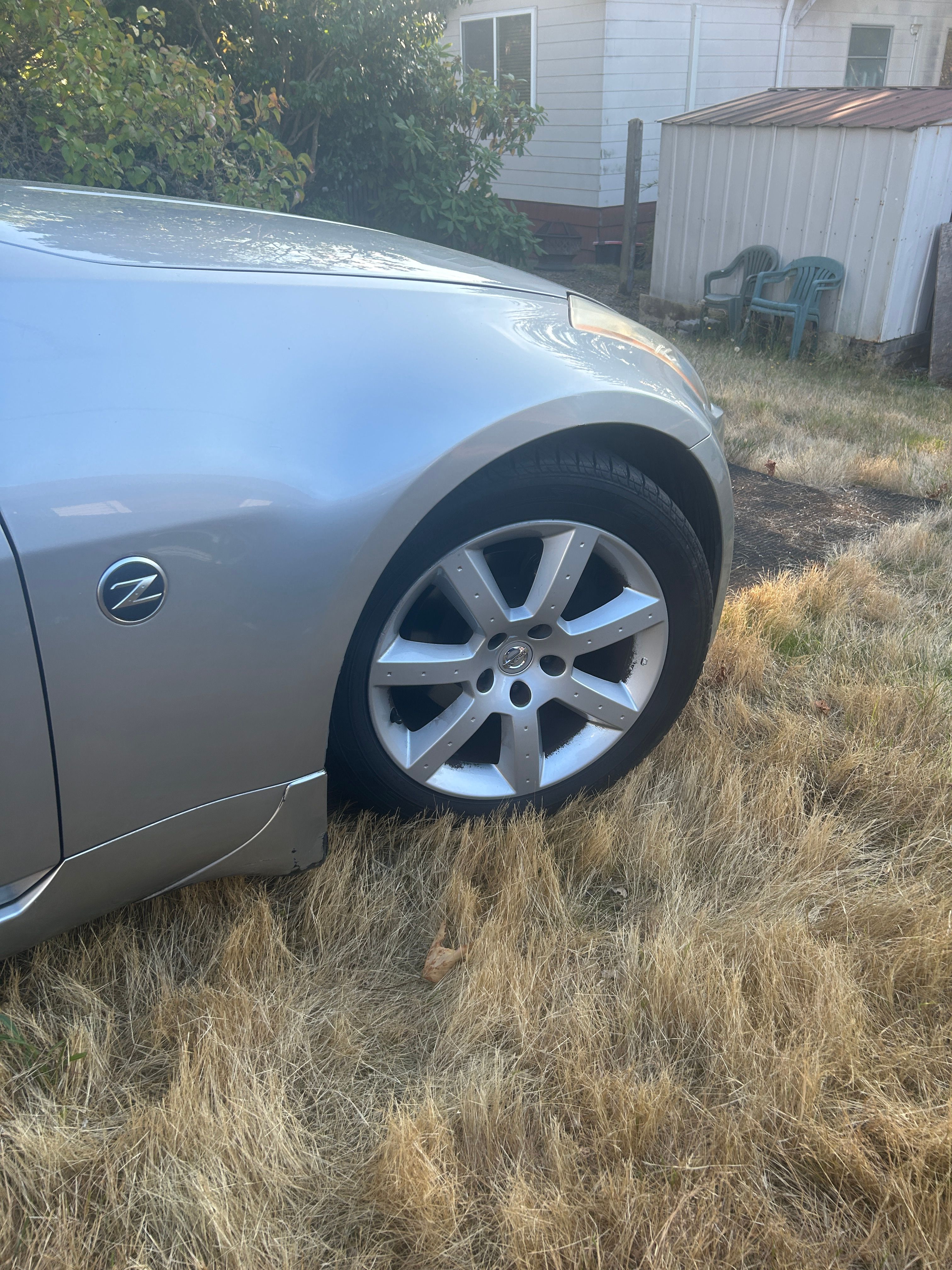 Used 2004 Nissan 350Z Enthusiast w/ Cargo Convenience Pkg RWD image 8